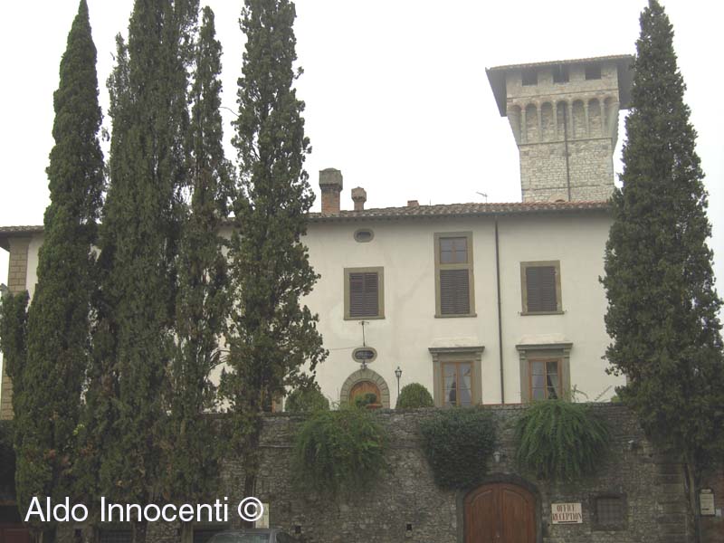 CASTELLO DI VICCHIOMAGGIO: QUARTA IMMAGINE DEL CASTELLO